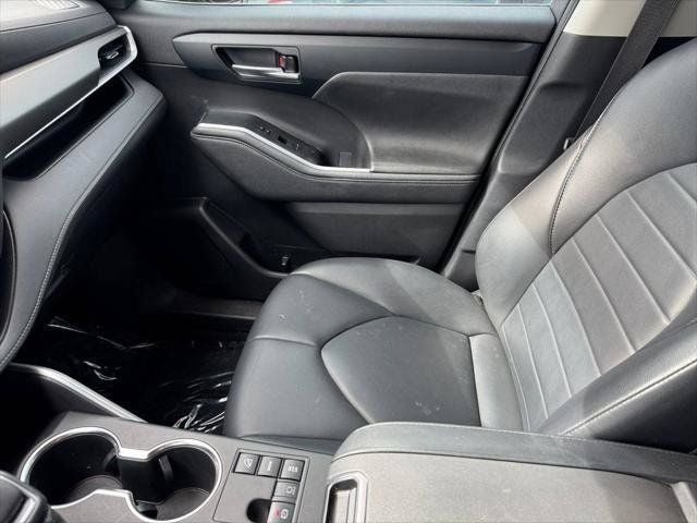 2023 Toyota Highlander XLE AWD
