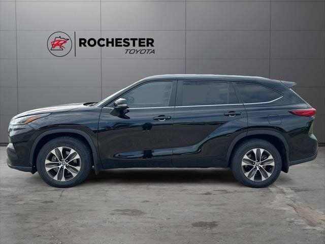 2023 Toyota Highlander XLE AWD