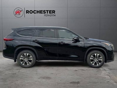 2023 Toyota Highlander XLE AWD