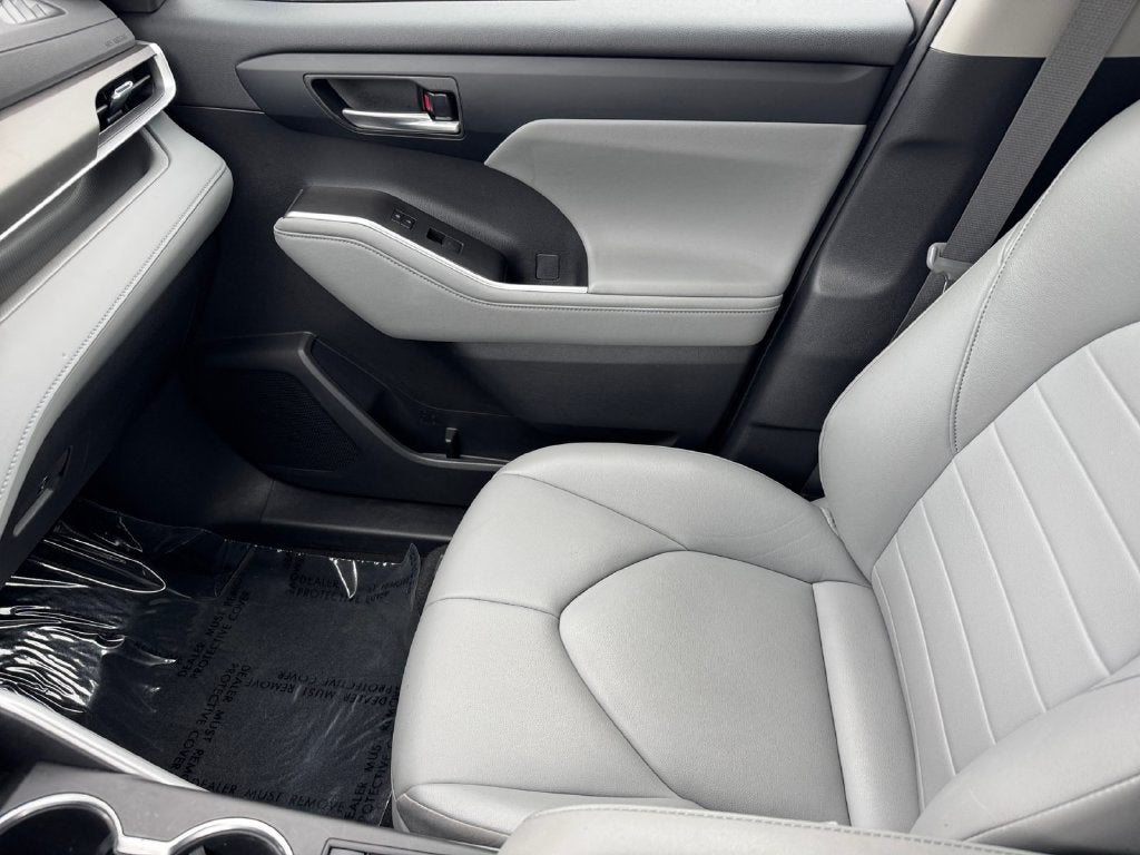 2023 Toyota Highlander XLE AWD