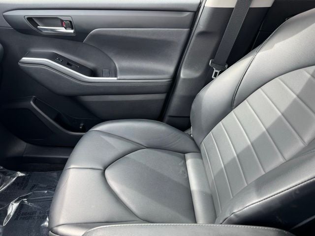 2023 Toyota Highlander XLE AWD