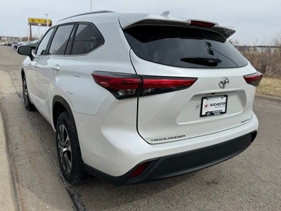 2023 Toyota Highlander XLE AWD