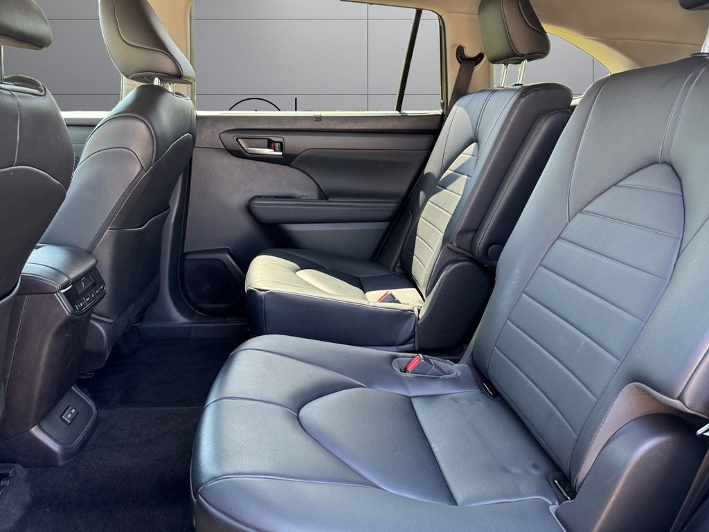 2023 Toyota Highlander XLE AWD