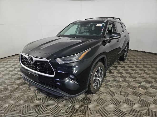 2023 Toyota Highlander XLE AWD
