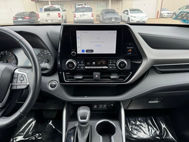 Certified 2024 Toyota Highlander LE with VIN 5TDKDRBH7RS561469 for sale in Rochester, Minnesota