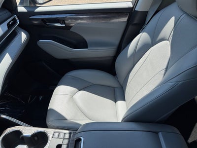 2023 Toyota Highlander Limited AWD