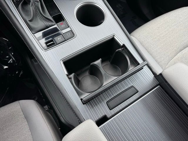 2025 Toyota Sienna LE 8 Passenger