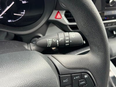 2025 Toyota Sienna LE 8 Passenger