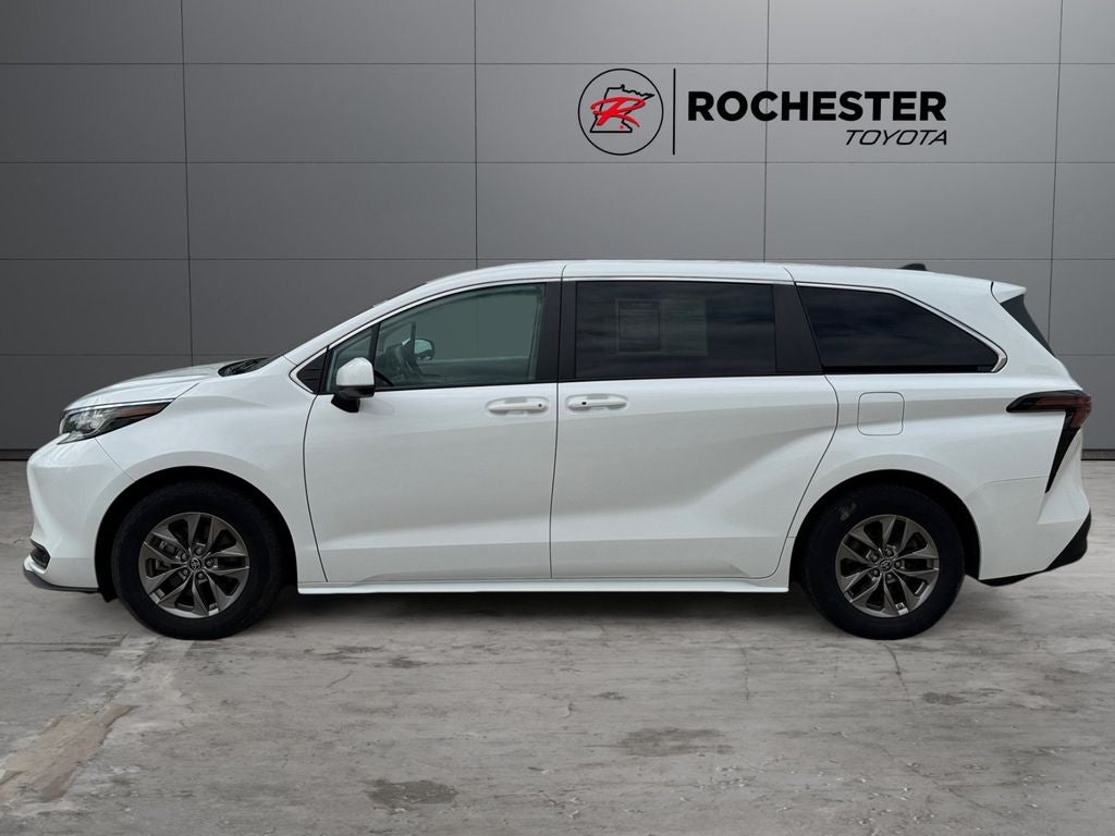 Used 2023 Toyota Sienna LE with VIN 5TDKSKFC8PS085595 for sale in Rochester, Minnesota