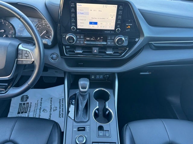 Certified 2022 Toyota Highlander XSE with VIN 5TDLZRBH9NS182473 for sale in Rochester, Minnesota