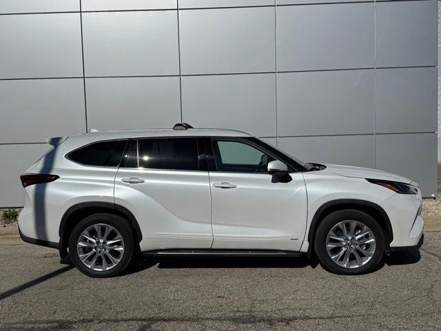 2023 Toyota Highlander Hybrid Limited AWD