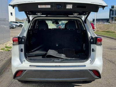 2023 Toyota Highlander Hybrid Limited AWD