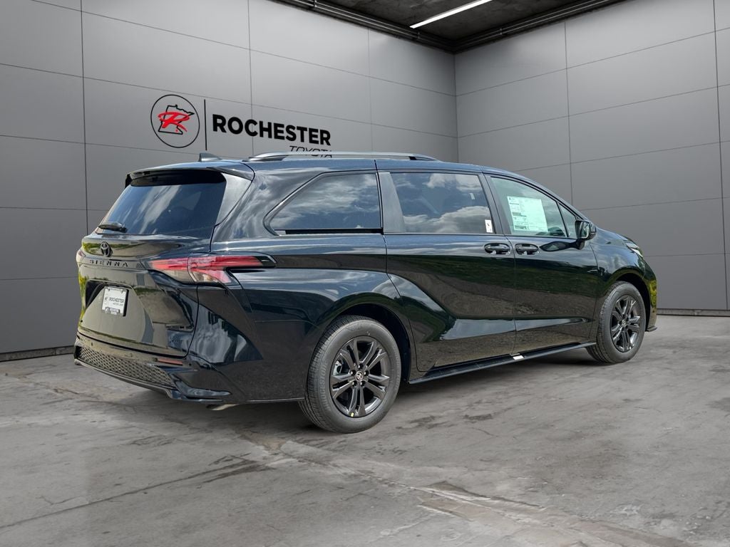 2026 Toyota Sienna XSE 7 Passenger