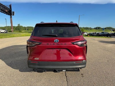 2023 Toyota Sienna XLE 7 Passenger
