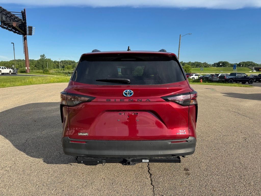 2023 Toyota Sienna XLE 7 Passenger