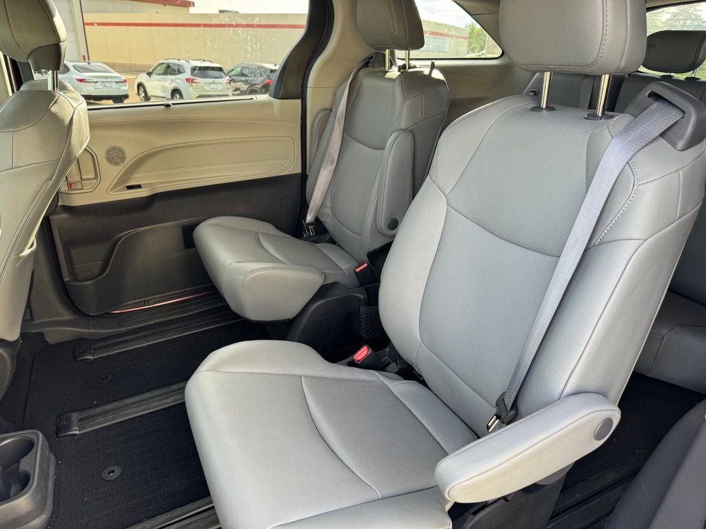 2023 Toyota Sienna XLE 7 Passenger