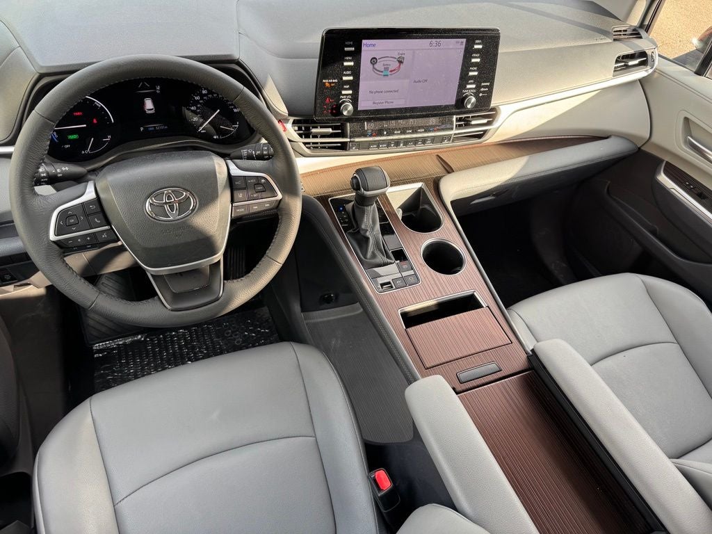 2023 Toyota Sienna XLE 7 Passenger