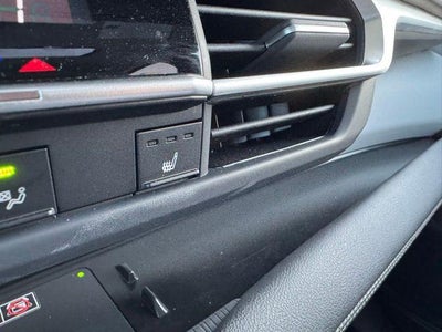 2025 Toyota Sienna XLE 8 Passenger