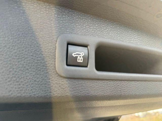 2025 Toyota Sienna XLE 8 Passenger