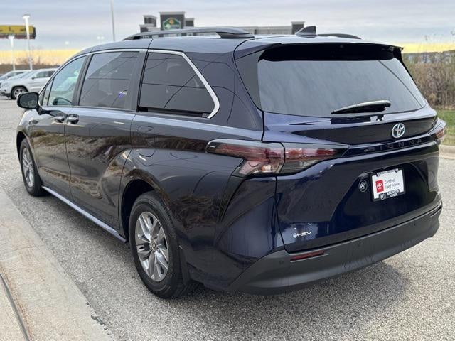2025 Toyota Sienna XLE 8 Passenger