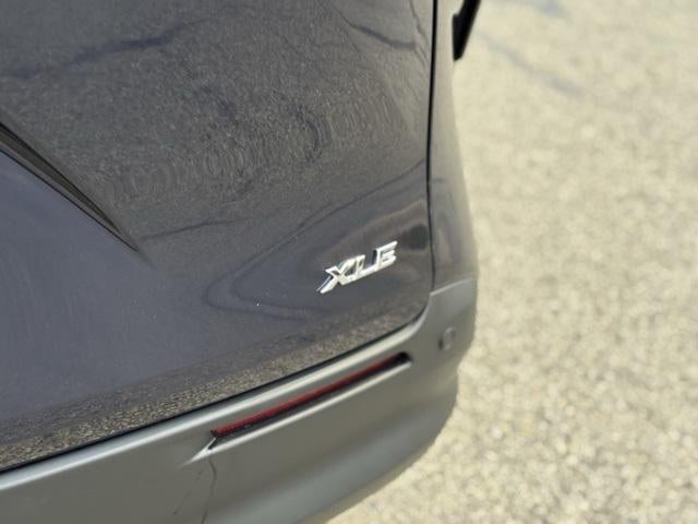 2025 Toyota Sienna XLE 8 Passenger