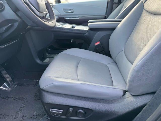 2025 Toyota Sienna XLE 8 Passenger
