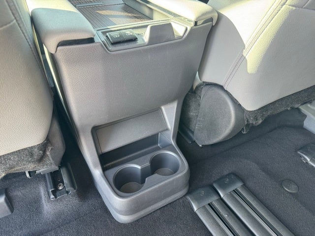 2024 Toyota Sienna XLE 8 Passenger
