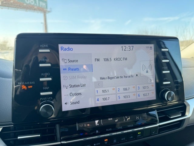 2024 Toyota Sienna XLE 8 Passenger