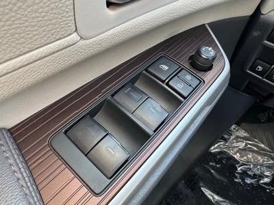 2024 Toyota Sienna XLE 8 Passenger