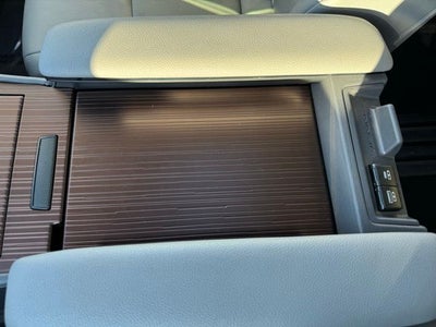 2024 Toyota Sienna XLE 8 Passenger