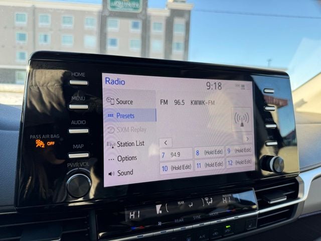 2024 Toyota Sienna XLE 8 Passenger