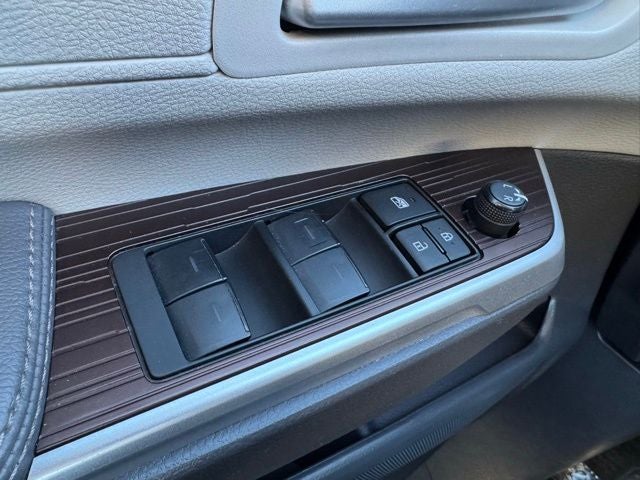 2024 Toyota Sienna XLE 8 Passenger