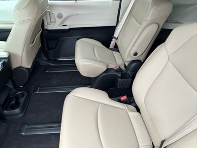 2021 Toyota Sienna XLE 7 Passenger