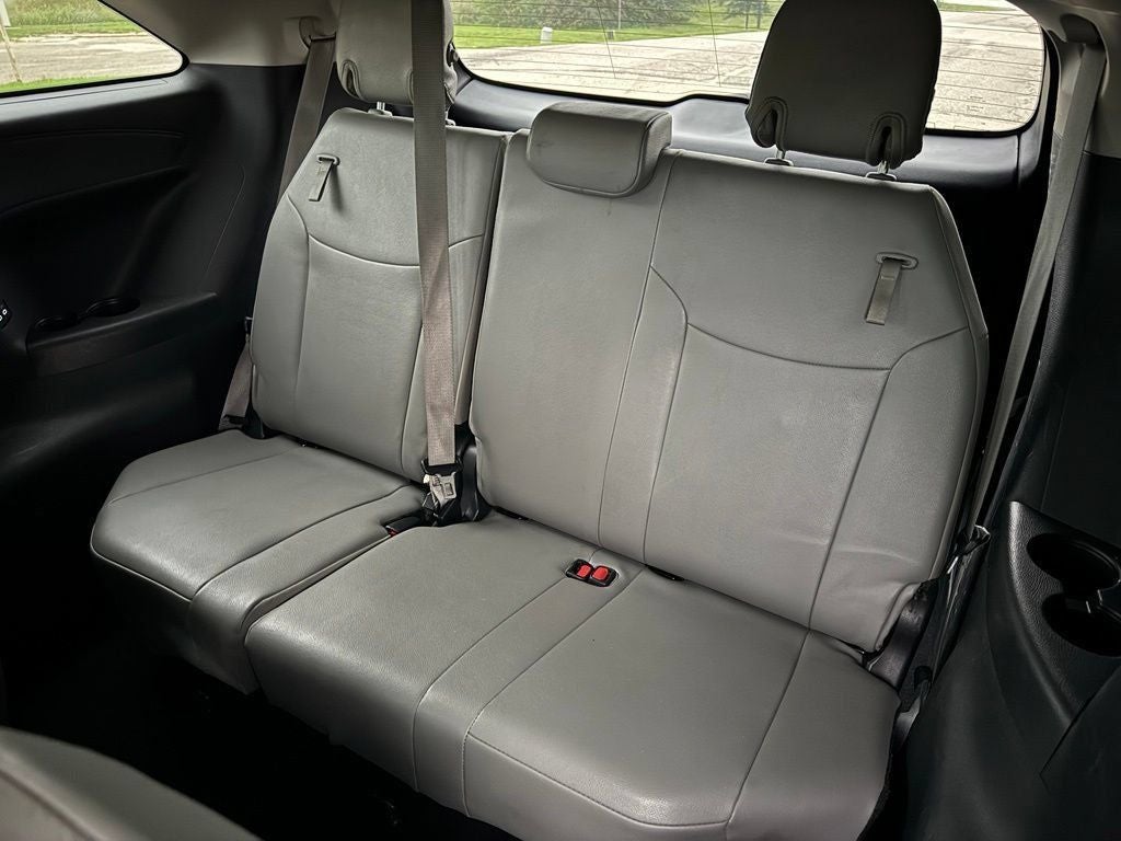 2025 Toyota Sienna XLE 8 Passenger