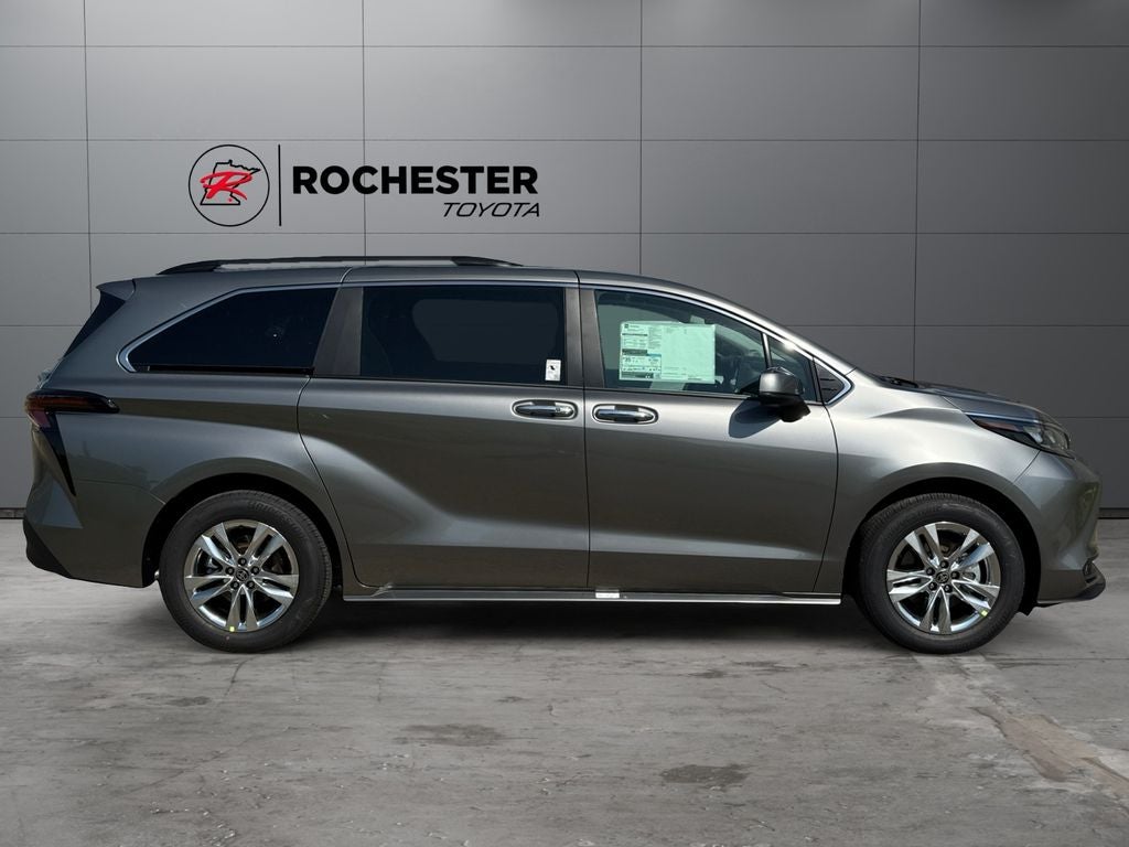 2026 Toyota Sienna XLE 7 Passenger