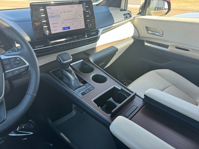 2021 Toyota Sienna XLE 7 Passenger