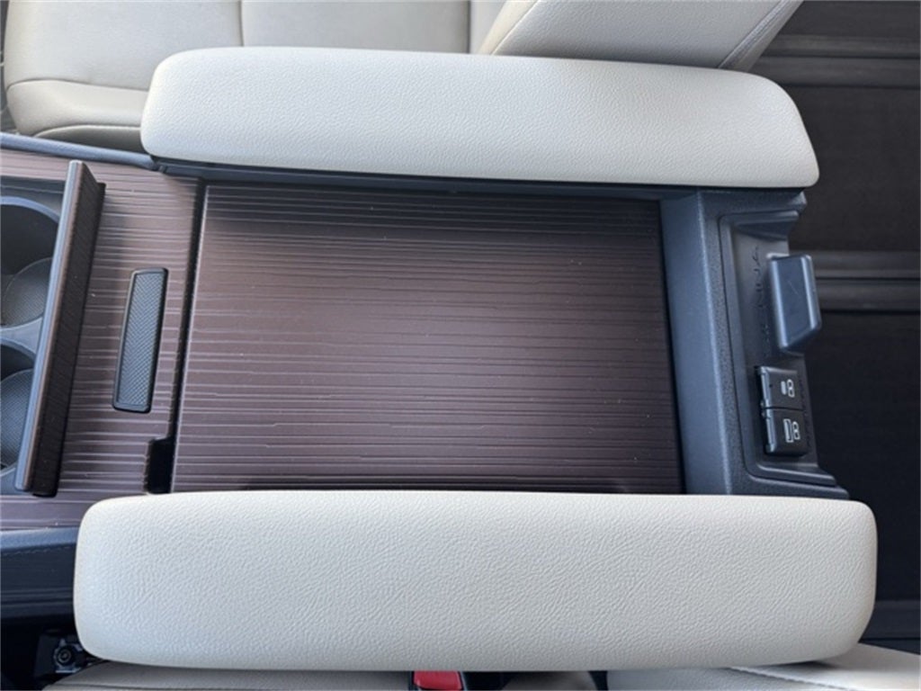2021 Toyota Sienna XLE 7 Passenger