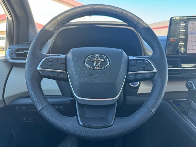2021 Toyota Sienna XLE 7 Passenger
