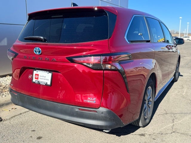 2021 Toyota Sienna XLE 7 Passenger