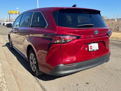 2021 Toyota Sienna XLE 7 Passenger