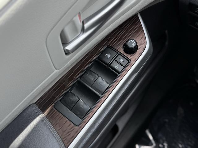 2023 Toyota Sienna XLE 7 Passenger