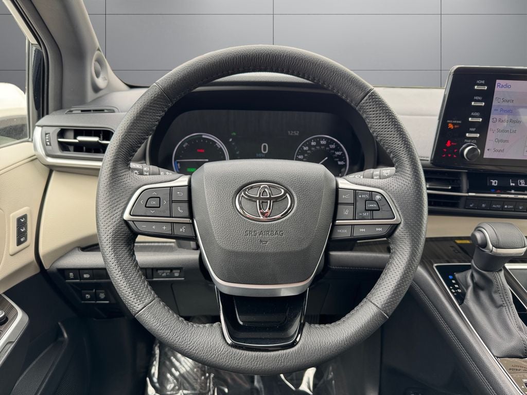 2023 Toyota Sienna Limited 7 Passenger