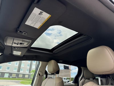 2023 Toyota Sienna Limited 7 Passenger