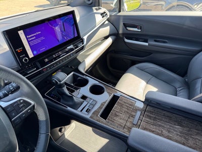 2025 Toyota Sienna Limited 7 Passenger