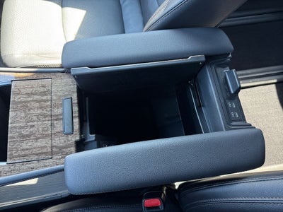 2025 Toyota Sienna Limited 7 Passenger