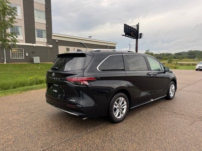 2026 Toyota Sienna Limited 7 Passenger