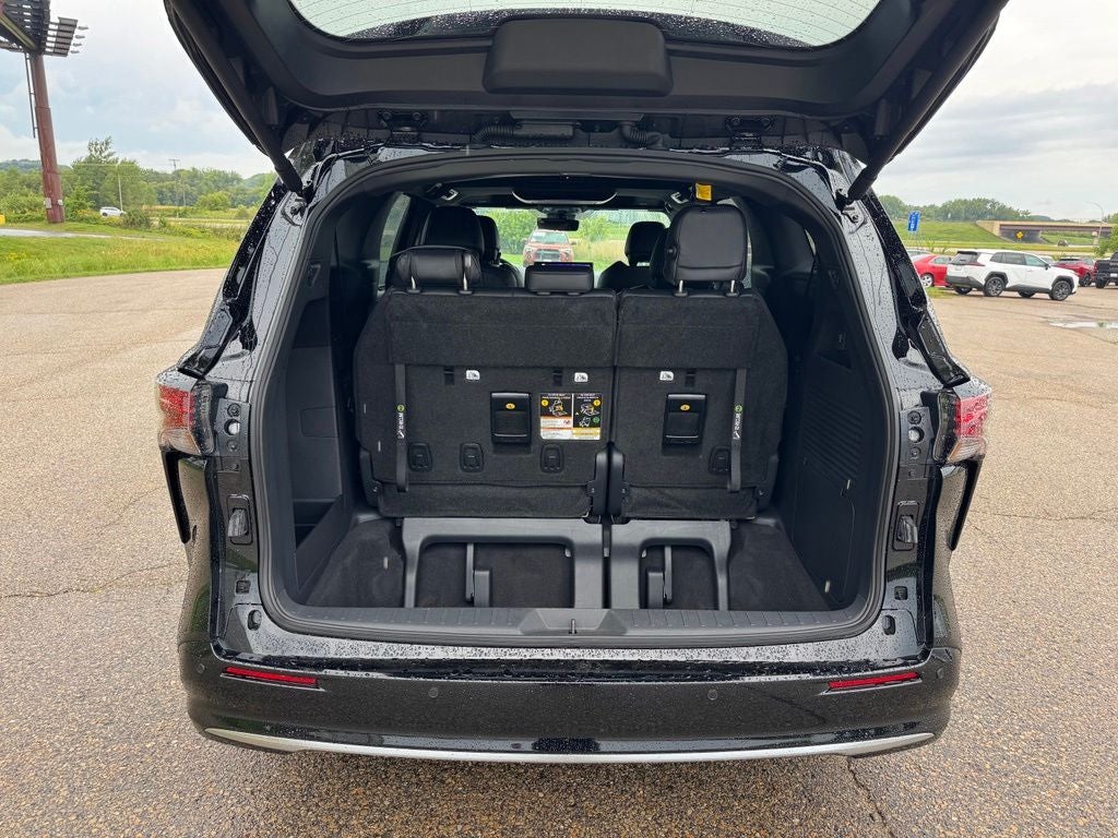 2026 Toyota Sienna Limited 7 Passenger