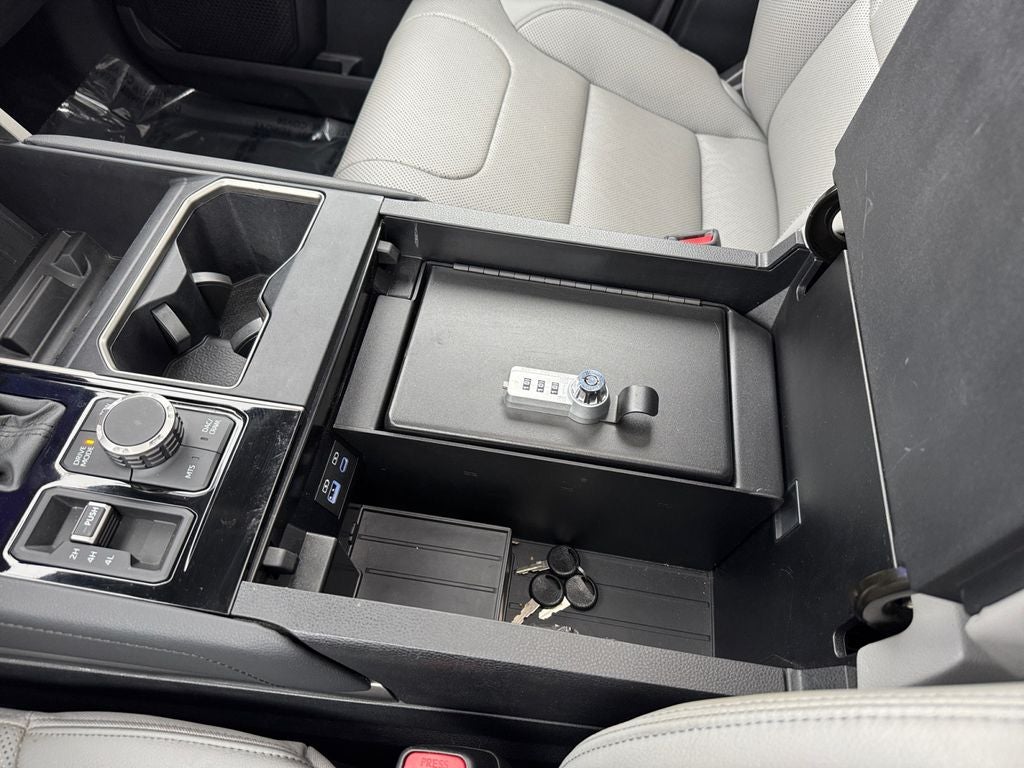 2023 Toyota Tundra Hybrid Limited 4WD