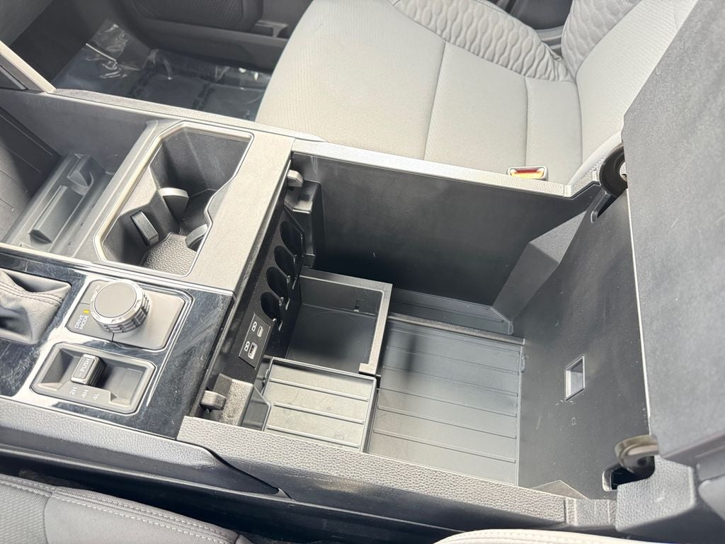 2025 Toyota Tundra SR5 4WD