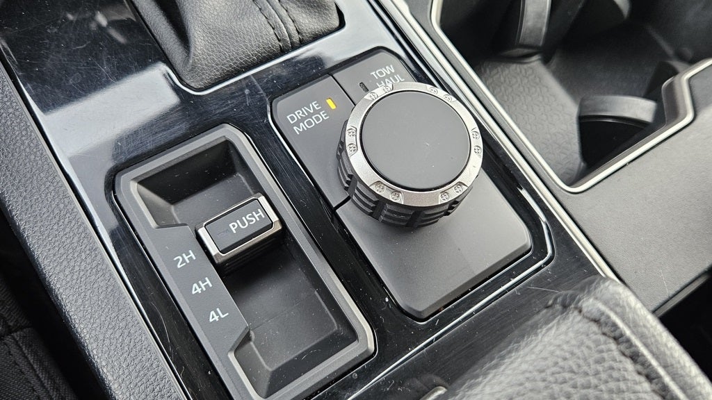 2022 Toyota Tundra SR5 4WD